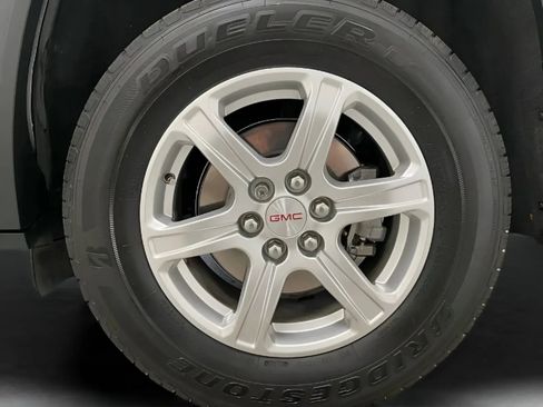 Used 2017 GMC Acadia SLE w/ LPO, Cargo Package FWD image 26