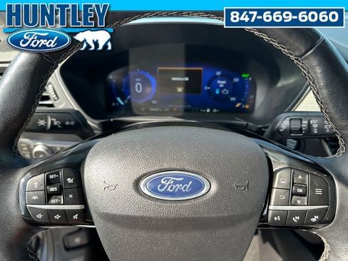 Used 2022 Ford Escape Titanium w/ Titanium Premium Package image 24