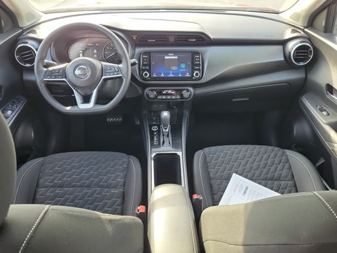 Certified 2021 Nissan Kicks SV FWD image 14
