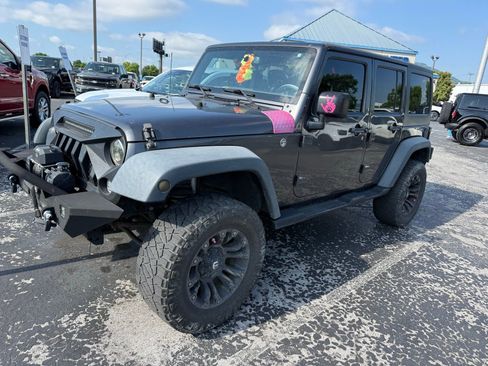Used 2017 Jeep Wrangler Unlimited Sport w/ Quick Order Package 24S AWD/4WD image 3