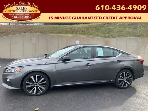Used 2022 Nissan Altima 2.5 SR image 1