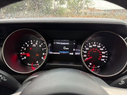 Used 2016 Ford Mustang Shelby GT350 w/ Technology Package RWD image 15