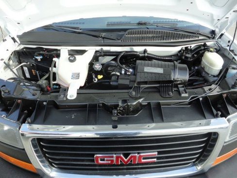 Used 2015 GMC Savana 2500 image 22
