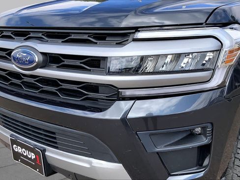 Certified 2022 Ford Expedition Max XLT RWD image 30