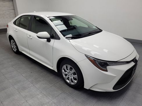 Used 2020 Toyota Corolla LE FWD image 11