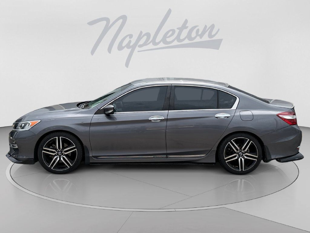 Used 2016 Honda Accord Sport image 2