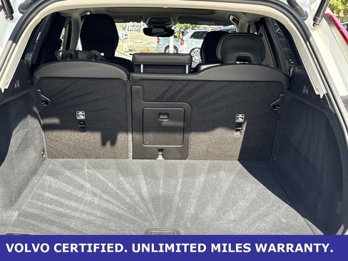Certified 2025 Volvo XC60 B5 Plus image 37