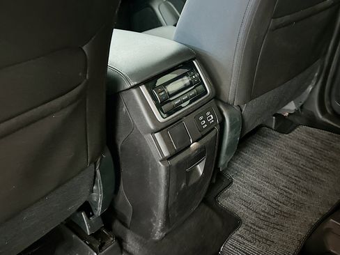 Used 2023 Subaru Ascent Premium w/ Convenience Package image 27