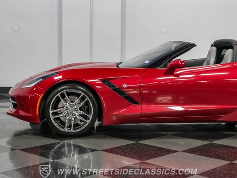 Used 2015 Chevrolet Corvette Stingray Coupe RWD image 23