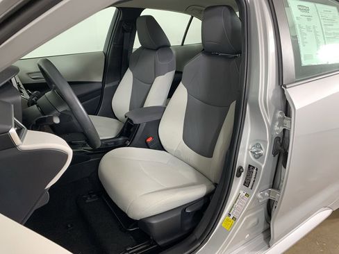 Used 2020 Toyota Corolla LE image 26