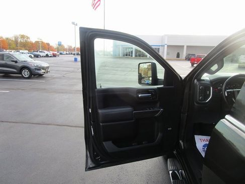 Used 2021 Chevrolet Silverado 1500 LTZ w/ Technology Package image 16