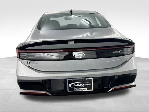 Certified 2026 Hyundai Sonata SEL FWD image 8