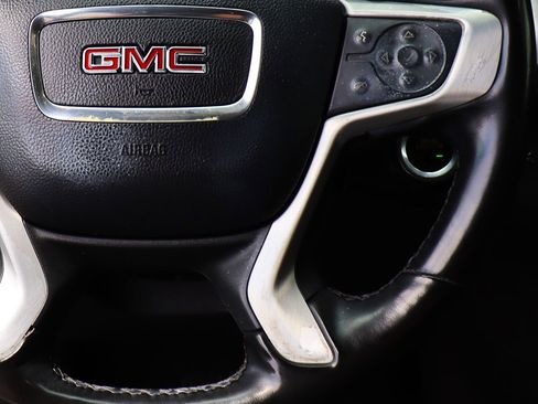 Used 2023 GMC Terrain SLT AWD/4WD image 57