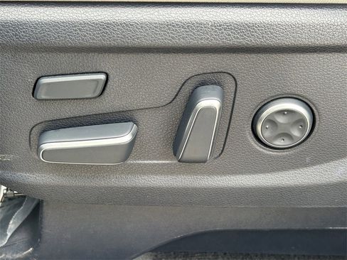 Used 2024 Hyundai Palisade Limited image 30