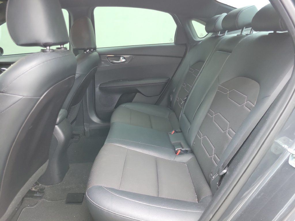 Certified 2022 Kia Forte GT-Line FWD image 10