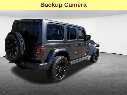 Used 2025 Jeep Wrangler Unlimited Sahara AWD/4WD image 9
