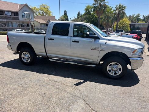 Used 2016 RAM 2500 Tradesman w/ Chrome Appearance Group AWD/4WD image 6