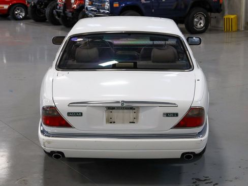 Used 1997 Jaguar XJ6 L RWD image 32