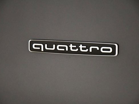 Used 2025 Audi Q5 Premium Plus w/ Premium Plus AWD/4WD image 10