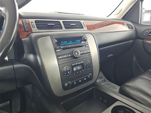 Used 2011 GMC Sierra 3500 SLT w/ SLT Convenience Package image 32