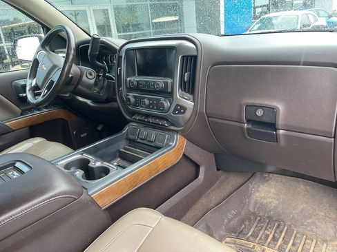 Used 2017 Chevrolet Silverado 1500 LTZ w/ Sport Package AWD/4WD image 7