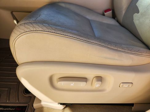 Used 2013 Lexus RX 450h AWD w/ Navigation Pkg image 14