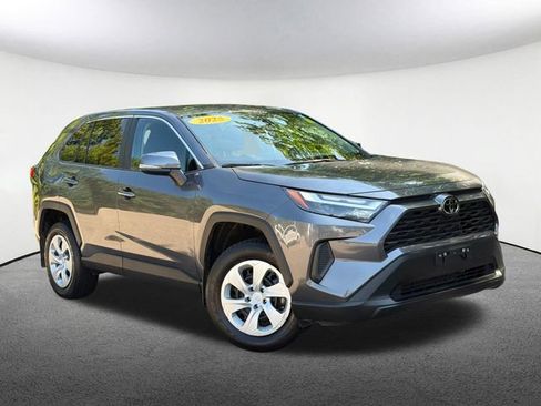 Used 2025 Toyota RAV4 LE AWD/4WD image 2