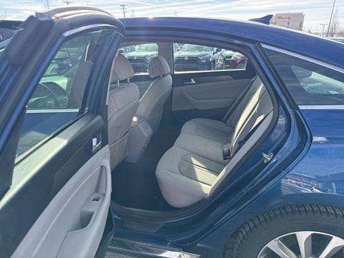 Used 2015 Hyundai Sonata Sport image 9