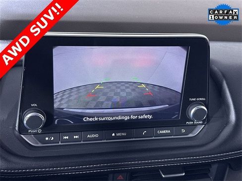 Used 2023 Nissan Rogue SV image 15
