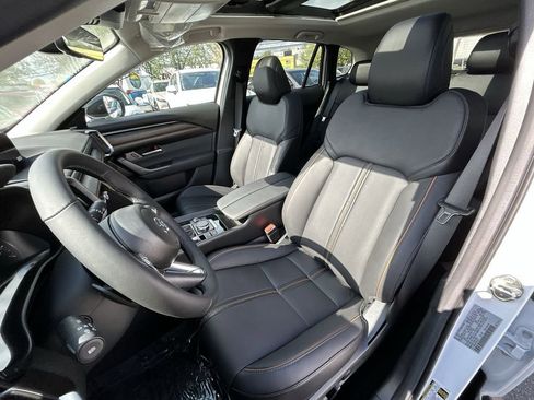 Used 2025 MAZDA CX-50 AWD 2.5 Turbo w/ Weather Package image 11