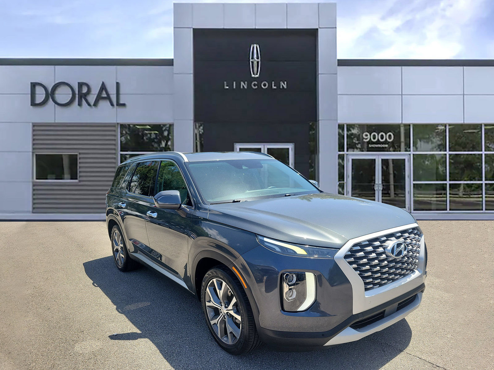 Used 2022 Hyundai Palisade SEL w/ 8P Bench Seat Package FWD image 1