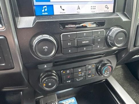 Used 2017 Ford F150 XLT w/ Equipment Group 302A Luxury AWD/4WD image 18