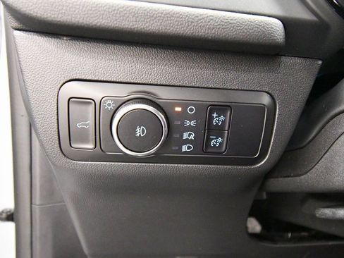 Used 2025 Ford Escape ST-Line Select image 19