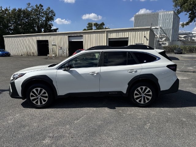 Used 2024 Subaru Outback Premium AWD/4WD image 8