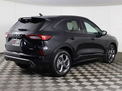 Used 2023 Ford Escape ST-Line w/ Tech Pack #1 AWD/4WD image 11