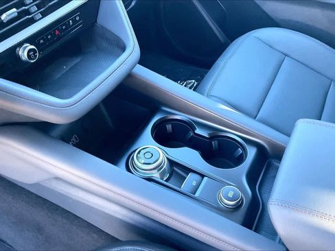 New 2026 Ford Explorer Active w/ Active Comfort Package image 7