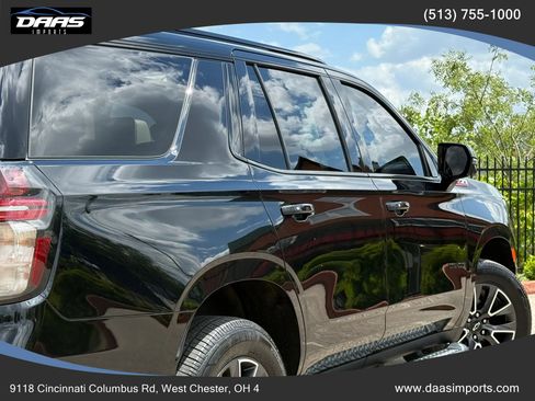Used 2021 Chevrolet Tahoe Z71 w/ Luxury Package AWD/4WD image 7