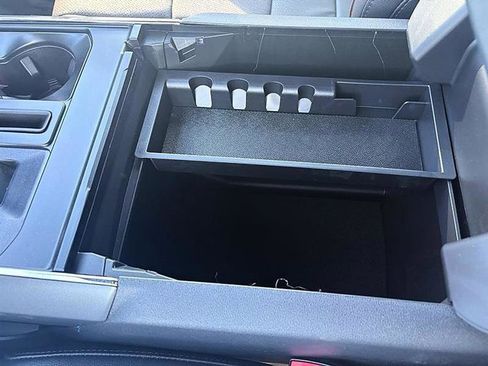 Used 2025 Ford F150 Lariat w/ Equipment Group 502A High AWD/4WD image 38