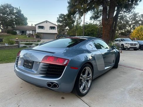 Used 2009 Audi R8 V8 w/ Enhanced Leather Pkg image 7