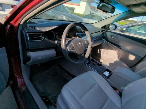 Used 2017 Toyota Camry XLE FWD image 7
