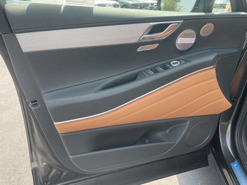 New 2026 Genesis GV80 2.5T Prestige AWD/4WD image 18