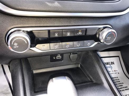 Certified 2022 Nissan Altima 2.5 S image 18