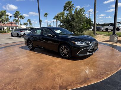 New 2025 Lexus ES 350 w/ Premium Package