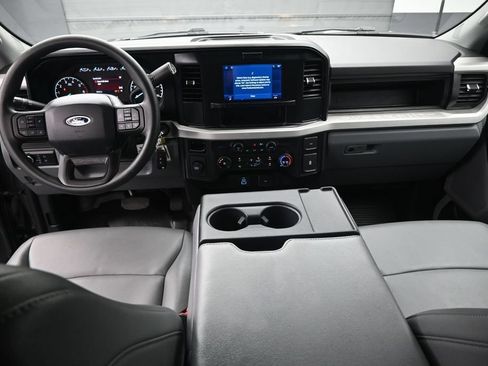 Certified 2025 Ford F250 XL RWD image 19