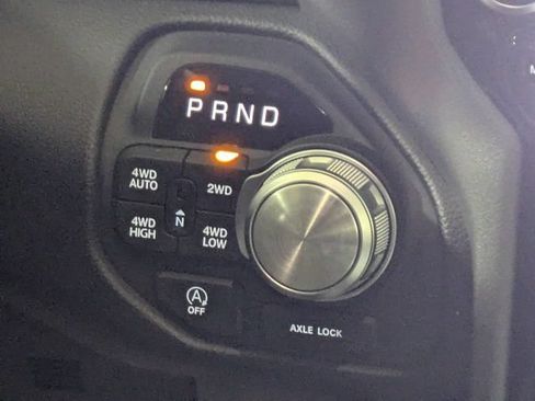 Used 2025 RAM 1500 Laramie w/ Sport Appearance Package AWD/4WD image 19