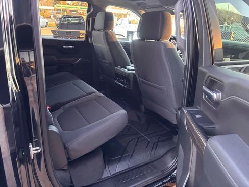 Used 2019 Chevrolet Silverado 1500 LT Trail Boss image 17