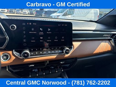 Used 2023 GMC Canyon AT4 w/ AT4 Premium Package AWD/4WD image 16