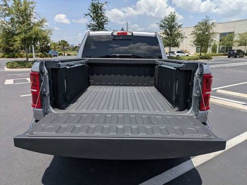 Used 2025 RAM 1500 Limited AWD/4WD image 12