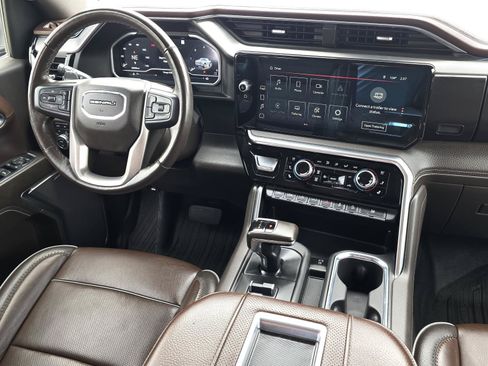 Used 2022 GMC Sierra 1500 Denali w/ Denali Reserve Package AWD/4WD image 12