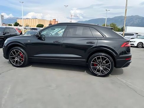 Used 2023 Audi Q8 Premium Plus AWD/4WD image 6